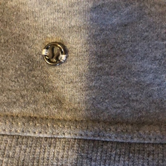 LULULEMON - VGUC-EUC Yin To My Yang Cardi (12) - Picture 16 of 16